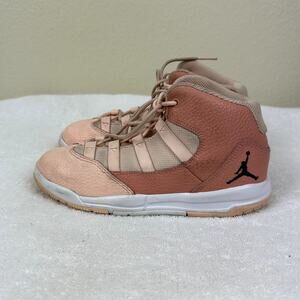 Air Jordan Max Aura Pink AQ9250-600 Girls Size 1 Y